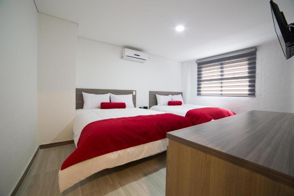 Hotel Med 70 Medellin Luaran gambar