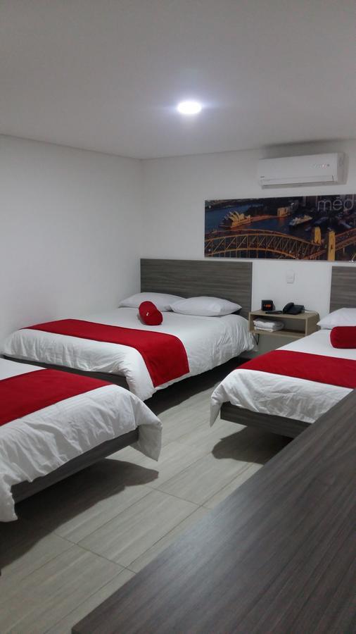Hotel Med 70 Medellin Luaran gambar