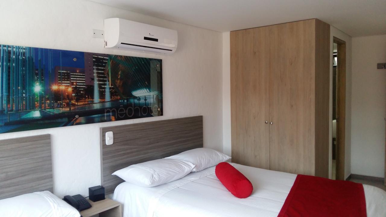Hotel Med 70 Medellin Luaran gambar