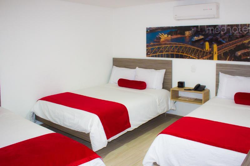 Hotel Med 70 Medellin Luaran gambar