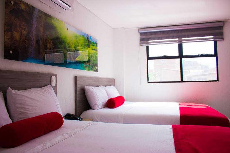 Hotel Med 70 Medellin Luaran gambar